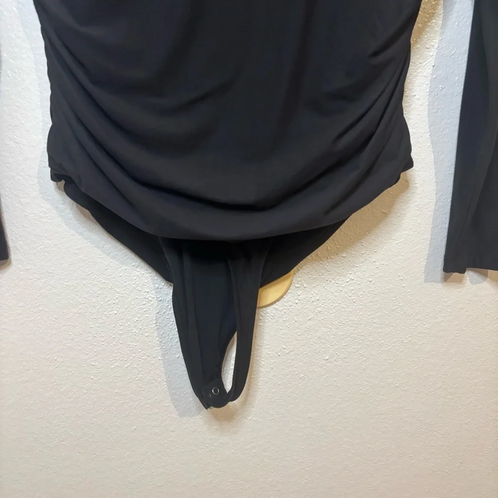 Abercrombie & Fitch Black Ruched Long Sleeve Bodysuit Size XL - Picture 3 of 9